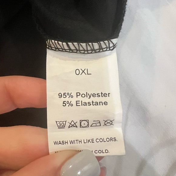 Black Leggings with Cut outs Size OXL - Picture 3 of 6